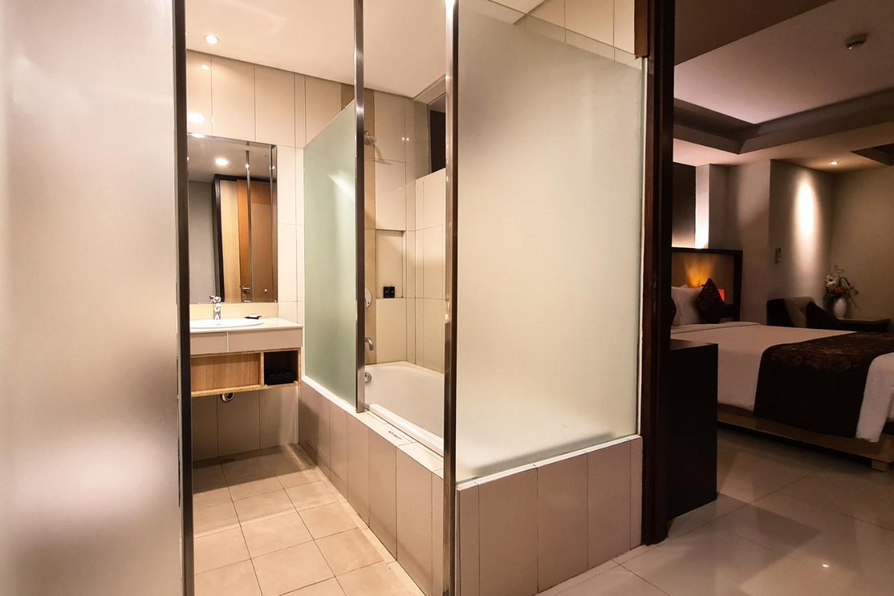 The Kana Kuta Hotel Экстерьер фото
