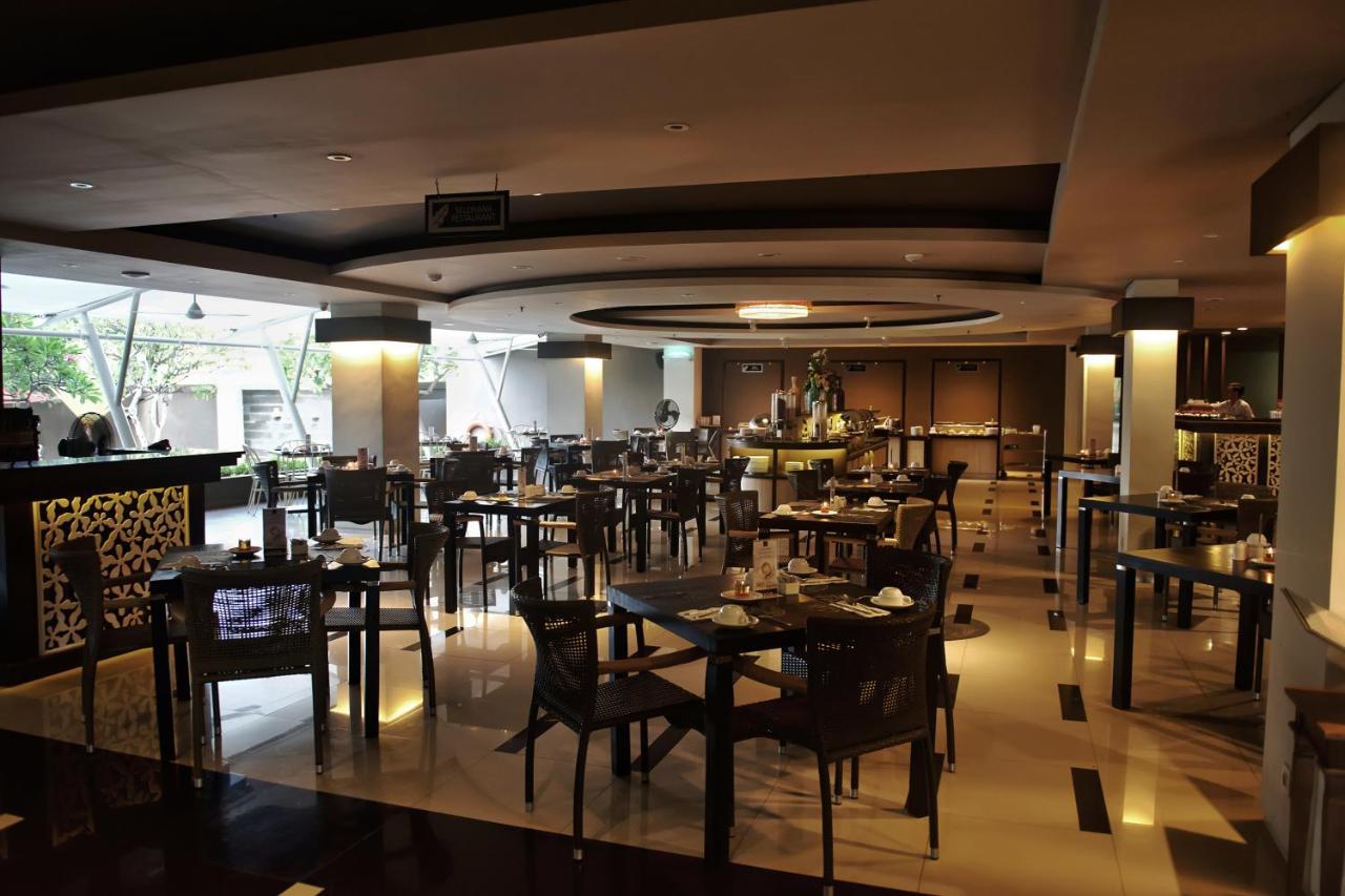 The Kana Kuta Hotel Экстерьер фото