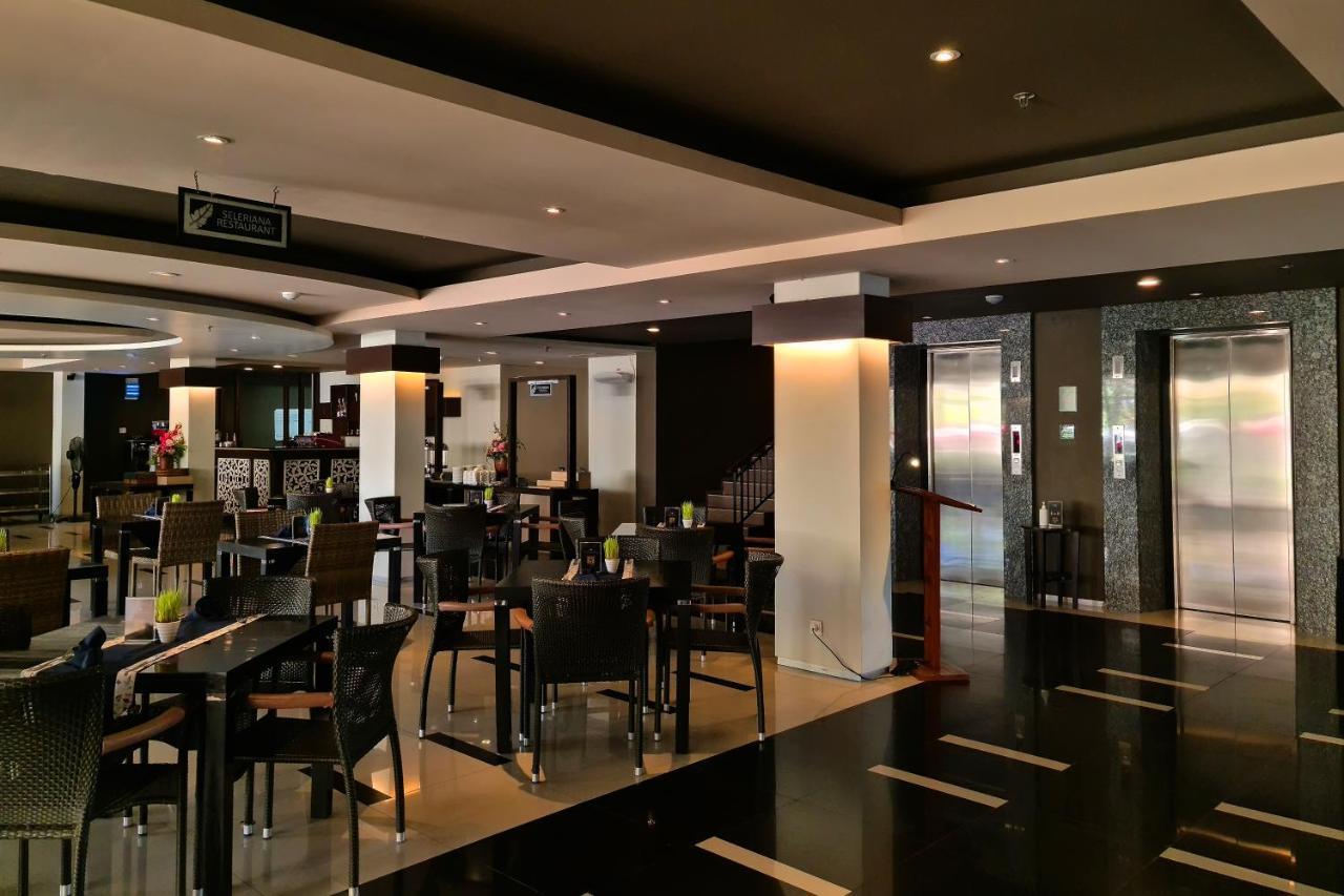 The Kana Kuta Hotel Экстерьер фото