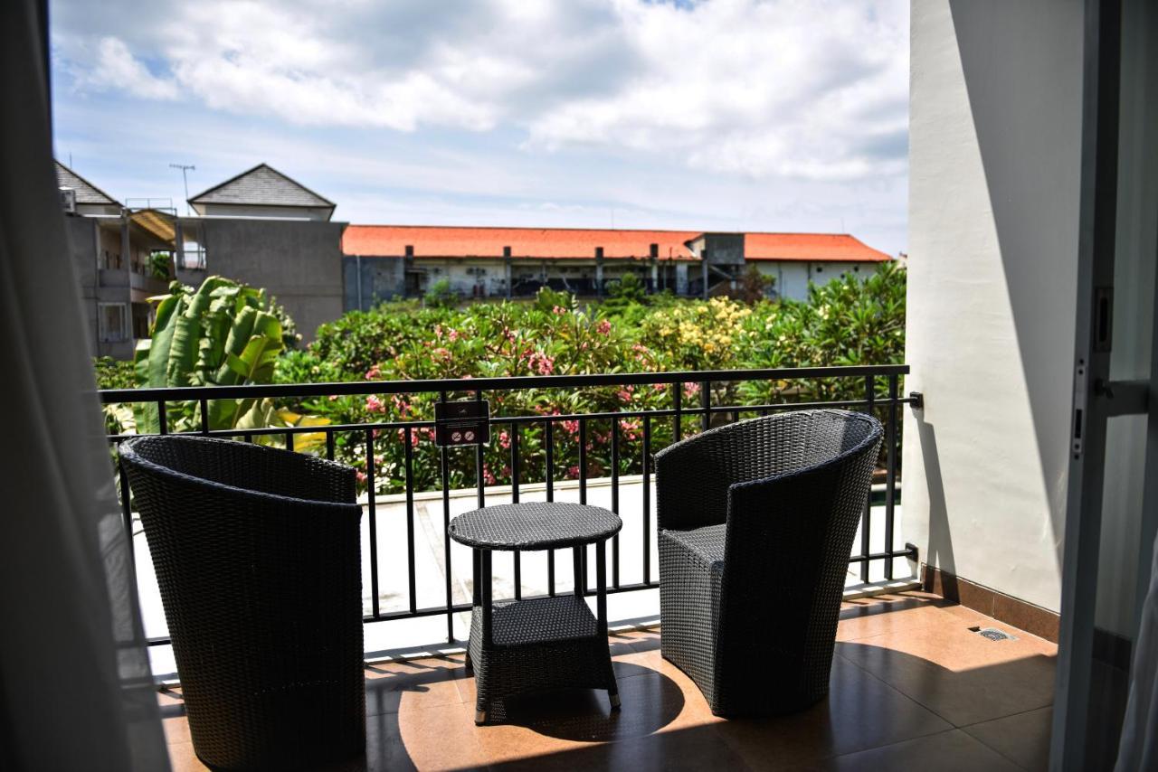 The Kana Kuta Hotel Экстерьер фото