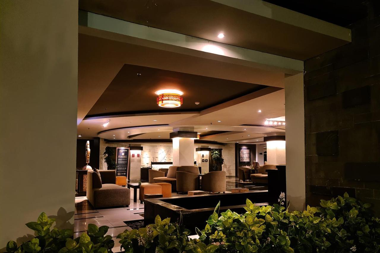 The Kana Kuta Hotel Экстерьер фото